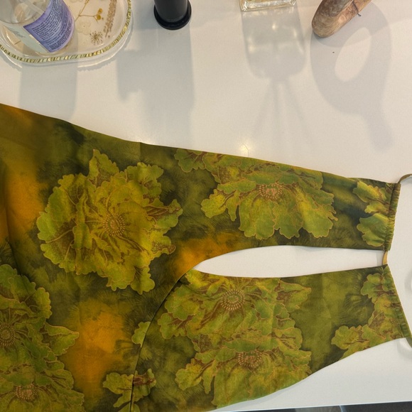 Tiger Mist MONROE Green Halter Dress - Picture 8 of 9